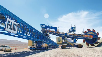 Crawler-mounted conveyor bridge // FAM  Minerals & Mining GmbH & Co. KG