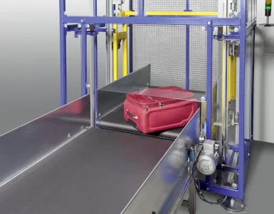 Reciprocating lift for standard and OOG baggage  // NERAK