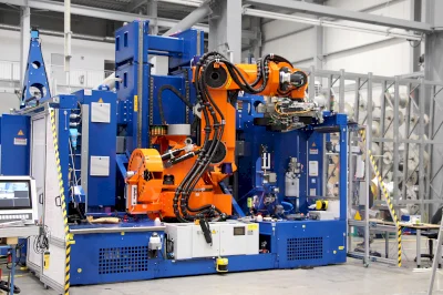 PowerRACe - The Aerospace Robot // BROETJE-AUTOMATION GmbH