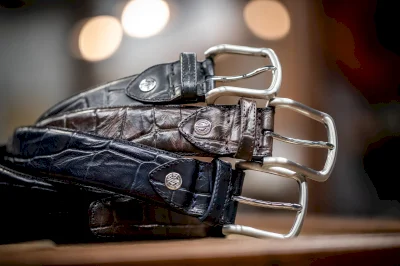 LINDENMANN Handcrafted Selection Leather belt - The Art of Belt // Lindenmann GmbH & Co. KG