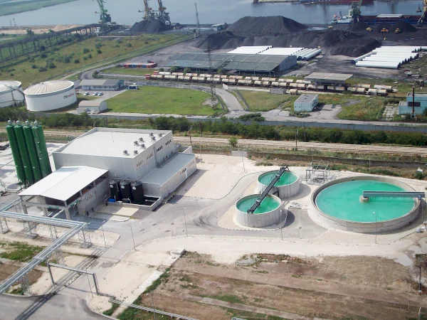 Water treatment plant phosphate fertilizer producer