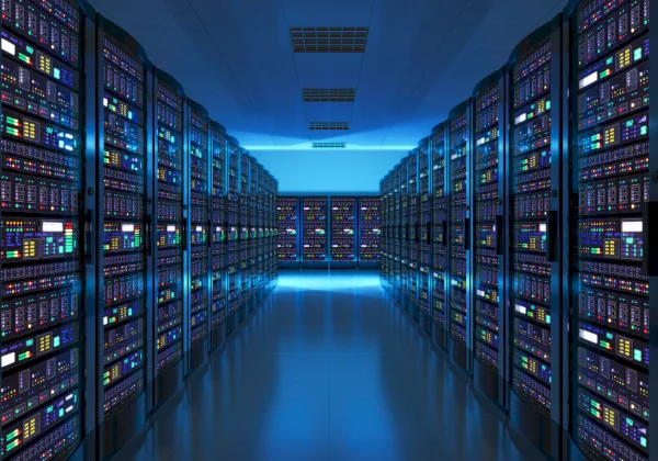 Secure, scalable and resilient connectivity is key for operators of private/public data centers