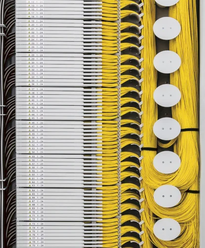 Intelligent Patch Cable Management System for uniform patch cable lengths // ZweiCom-Hauff GmbH 