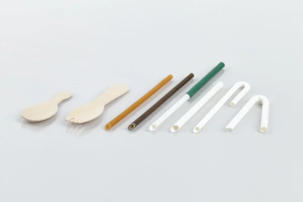 Paper straws, edible strwas, wooden spoons / forks or similar // Geyssel Sondermaschinen GmbH