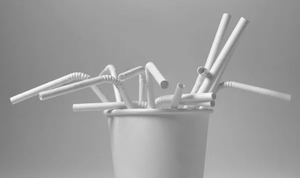Paper Straws - reducing plastic waste // Greatview Aseptic Packaging Service GmbH