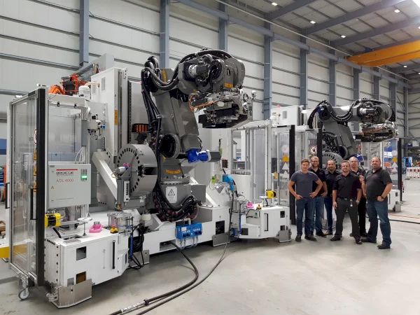 The PowerRACe robotic system enables highly flexible, clean shopfloor concepts for aircraft assembly // BROETJE-AUTOMATION GmbH