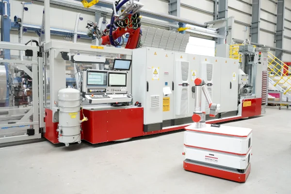 Combined with Broetje-Automations mobile AGV platform, Cobots enable flexible production systems // BROETJE-AUTOMATION GmbH