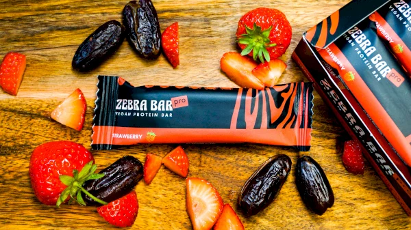 Zebra Bar Pro Strawberry // Zonama Food GmbH