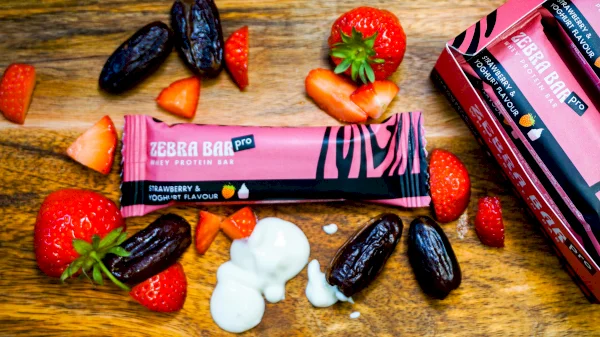 Zebra Bar Pro Strawberry & Yoghurt Flavour // Zonama Food GmbH
