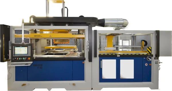 Vacuum forming machine GEISS T10 with sheet loader
