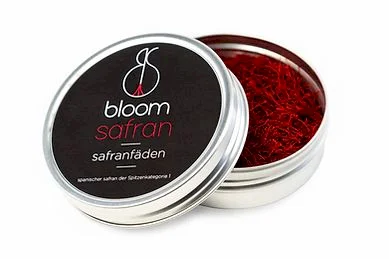 Our Saffron threads in the re-closable tin.  // TALA Food GmbH & Co. KG