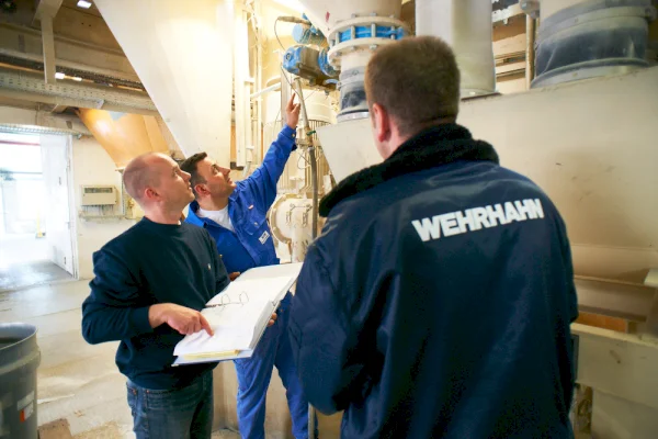Wehrhahn service - always close to the customer // Wehrhahn