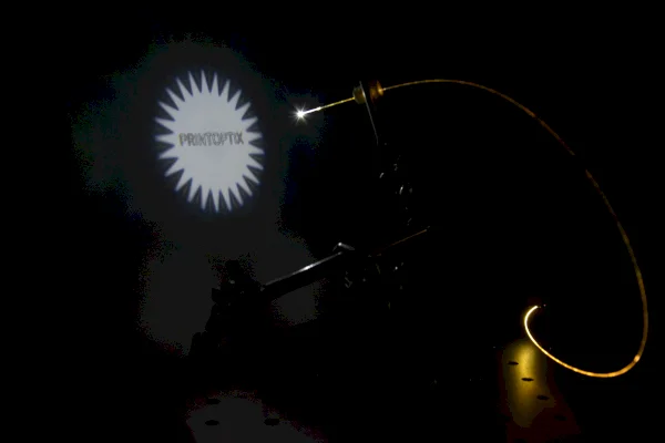 logo projection with an optical fiber, projector diameter is 200µm